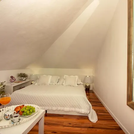 Apartment Spacious In With Parking Trogir