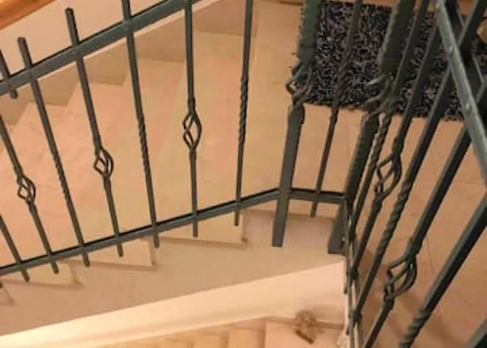 Apartman Spacious In With Parking Trogir