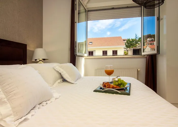 Apartman Spacious In With Parking *