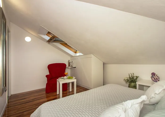 Apartman Spacious In With Parking *