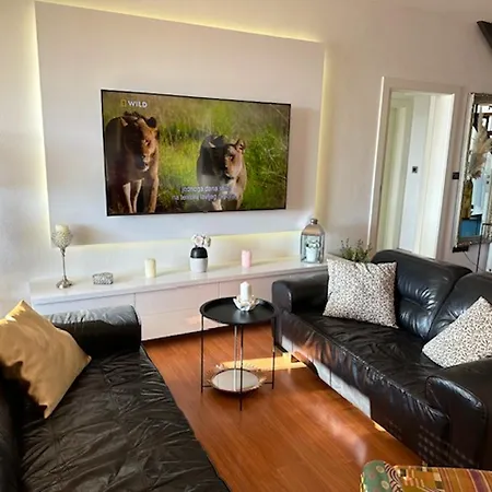 Spacious In With Parking Апартаменты Трогир