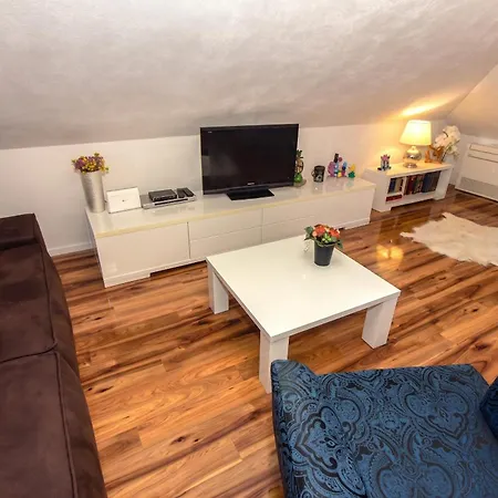 Appartement Spacious In With Parking *