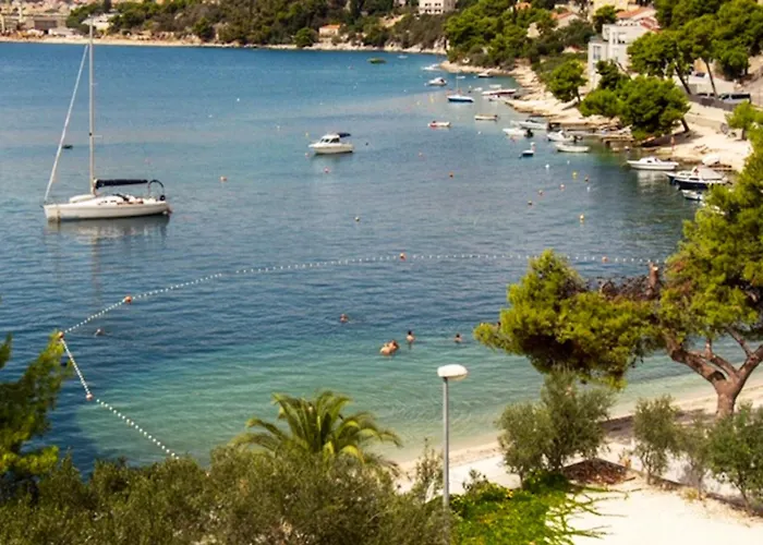 Apartment Spacious In With Parking Trogir