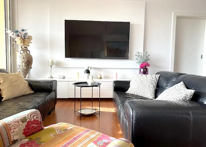 Apartment Spacious In With Parking